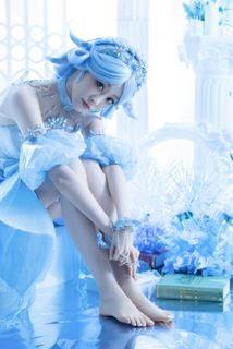 Xudan Zhu feet photo 5