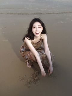 Xudan Zhu feet photo 13