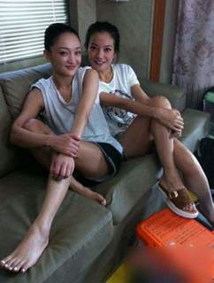 Xun Zhou feet photo 11