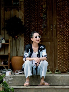 Xun Zhou feet photo 8