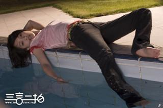 Xun Zhou feet photo 9