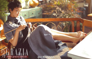 Xun Zhou feet photo 8