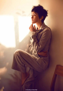 Xun Zhou feet photo 7