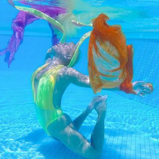 Xuxa feet photo thumbnail