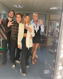 Xuxa feet photo thumbnail