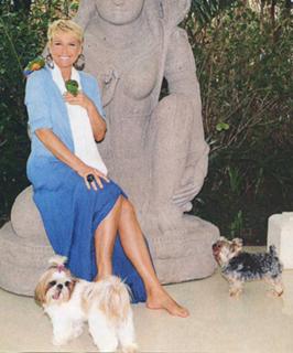 Xuxa feet photo thumbnail