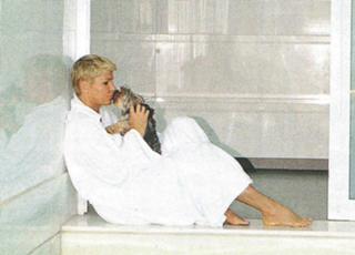 Xuxa feet photo thumbnail