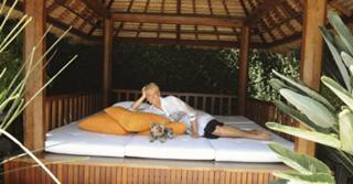 Xuxa feet photo thumbnail