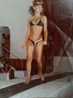 Xuxa feet photo thumbnail