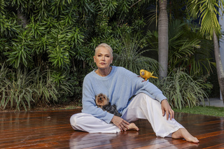 Xuxa feet photo thumbnail