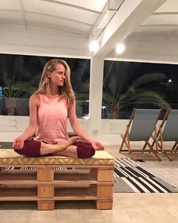 Yaara Benbenishty feet photo 3