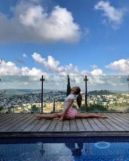 Yaara Benbenishty feet photo 4
