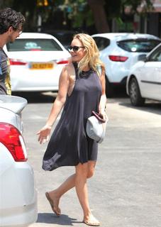 Yael Bar-Zohar feet photo 11