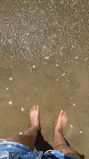 Yael Goldman feet photo 3
