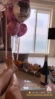 Yael Goldman feet photo 16