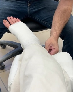 Yael Goldman feet photo 1