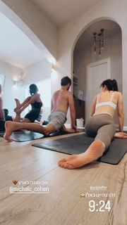 Yael Goldman feet photo 12