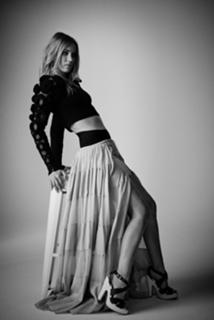 Yael Grobglas feet photo thumbnail