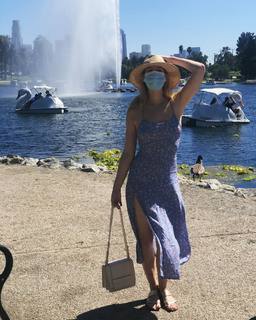 Yael Grobglas feet photo thumbnail