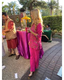 Yael Grobglas feet photo thumbnail