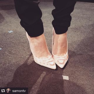 Yael Grobglas feet photo thumbnail
