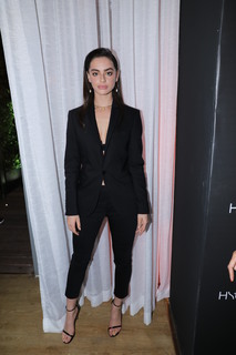 Yael Shelbia feet photo 2