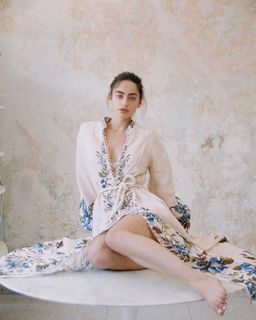 Yael Shelbia feet photo thumbnail