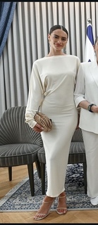 Yael Shelbia feet photo thumbnail