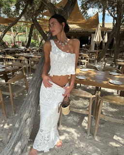 Yael Shelbia feet photo thumbnail