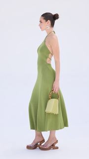 Yael Shelbia feet photo thumbnail