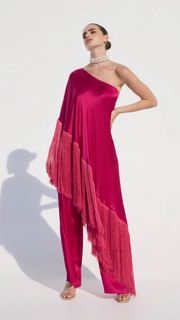 Yael Shelbia feet photo thumbnail