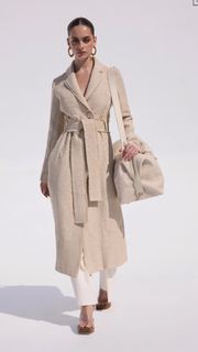 Yael Shelbia feet photo thumbnail