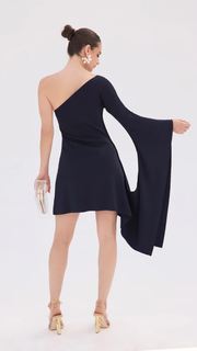 Yael Shelbia feet photo thumbnail