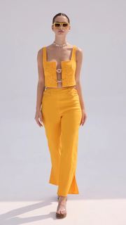 Yael Shelbia feet photo thumbnail