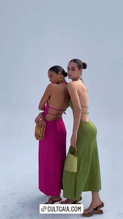 Yael Shelbia feet photo thumbnail