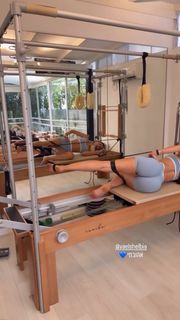 Yael Shelbia feet photo thumbnail