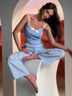 Yael Shelbia feet photo 8