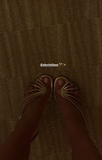 Yael Shelbia feet photo 15