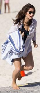 Yael Stone feet photo 9
