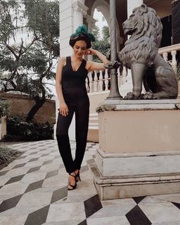 Yagmur Tanrisevsin feet photo 15