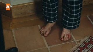 Yagmur Tanrisevsin feet photo 13