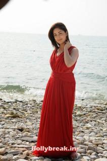 Yami Gautam feet photo thumbnail