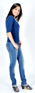 Yami Gautam feet photo thumbnail