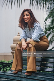Yami Gautam feet photo thumbnail