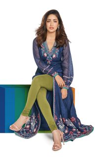 Yami Gautam feet photo thumbnail