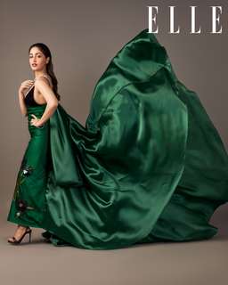 Yami Gautam feet photo thumbnail