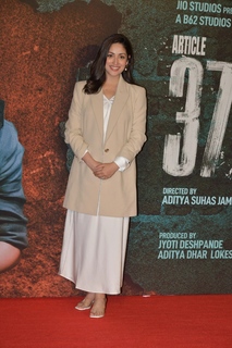 Yami Gautam feet photo thumbnail