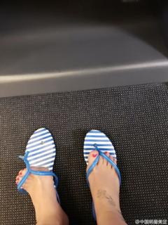 Yan Liu feet photo 8