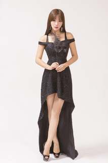 Yan Liu feet photo 6