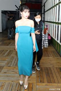 Yan Liu feet photo 2